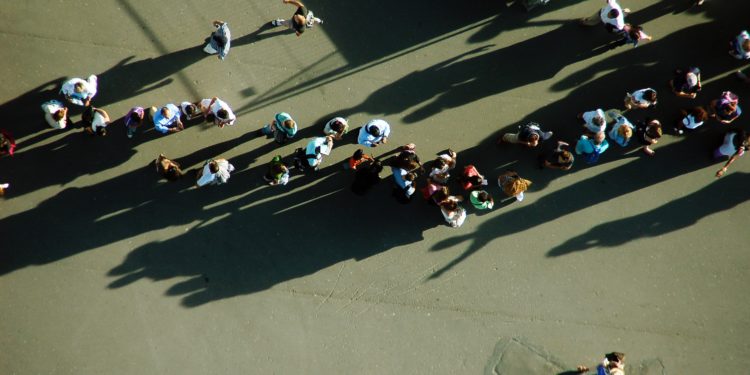 38,000 people will get a new password this week by standing in line