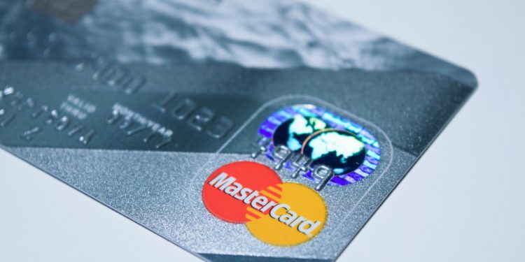 Hundreds of Credit Card details stolen from Counterfeit Sneaker Sites
