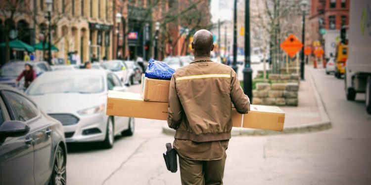 Customers wanting answers on parcel delivery delays due to Toll transport hack