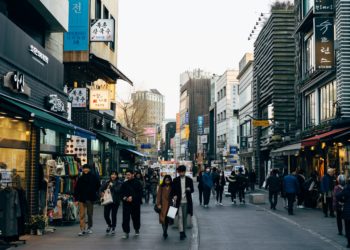 People shopping on a south korean highstreet