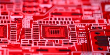 Engineer punished for reporting data leak