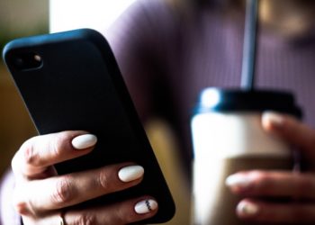 Lloyds Bank tells customers to beware of text message scam
