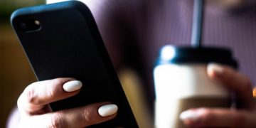 Lloyds Bank tells customers to beware of text message scam