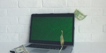 Computer with money