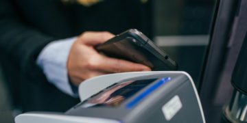 Feedzai acquires behavioural biometrics specialist Revelock to secure cashless commerce