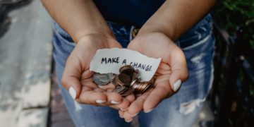 hands offering money