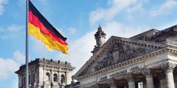 German Cybersecurity Chief Accused of Russian Contact Faces Sacking