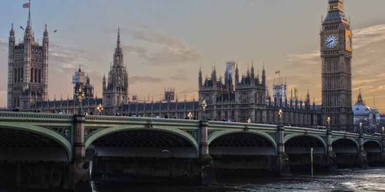 TikTok to be banned from UK Government Phones