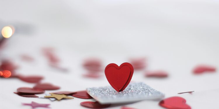 Valentine’s Day: Cyber Experts Heed Caution When Looking For Love (and Gifts) Online